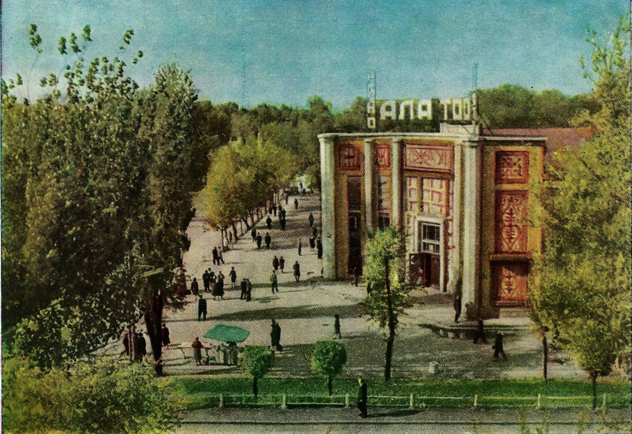 Бишкек, Проспект Чуй, 187 / Бульвар Эркиндик, 53