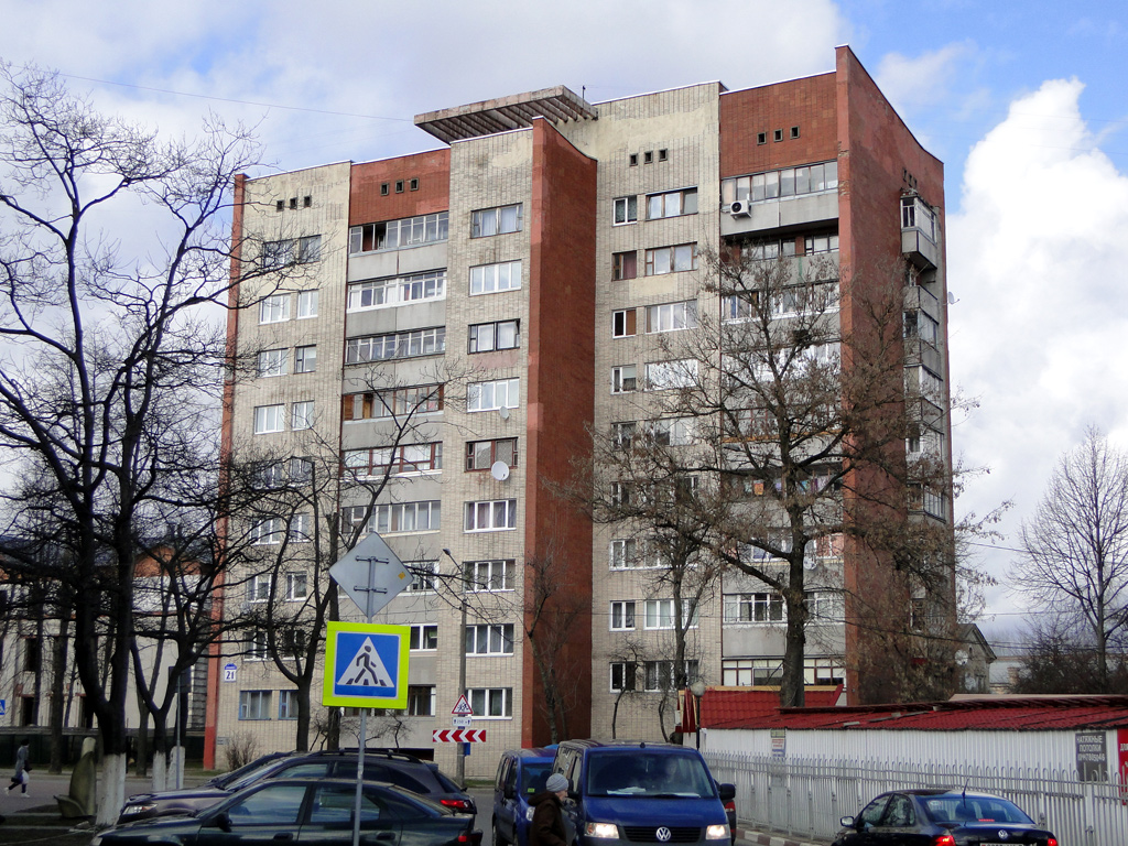 Минск, Улица Серафимовича, 21