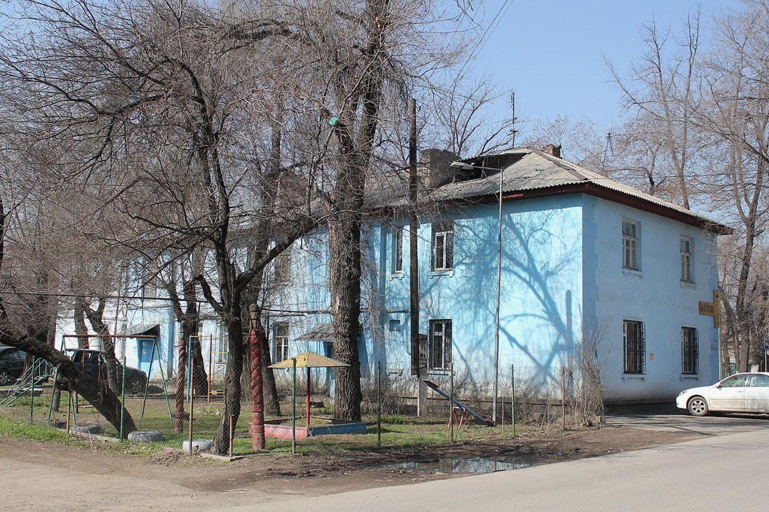 Алматы, Проспект Сейфуллина, 20 / улица Чернышевского