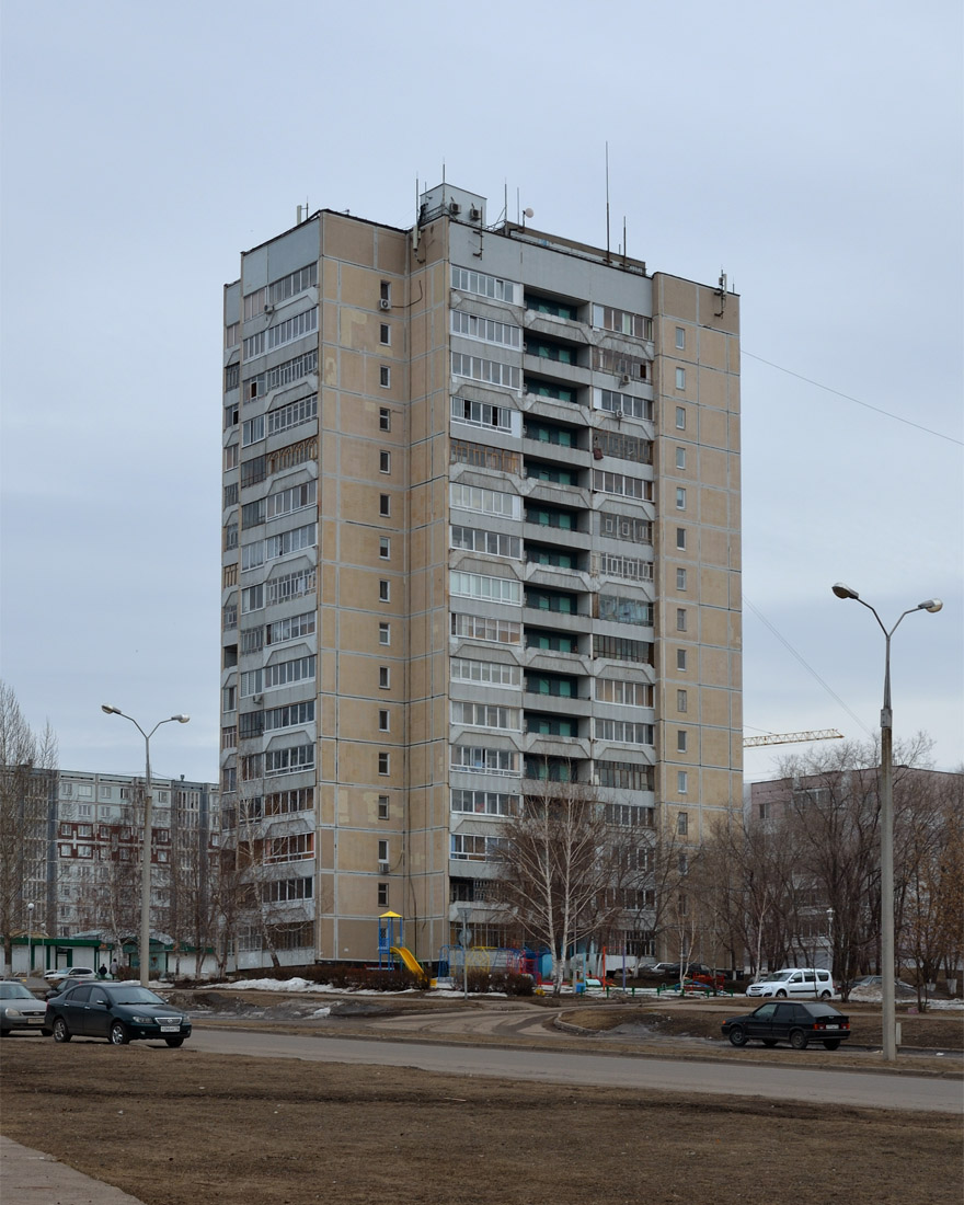 Набережные Челны, Проспект Чулман, 63 / Проспект Раиса Беляева, 47
