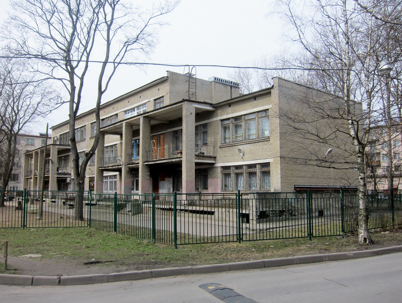 Petersburg, Народная улица, 85
