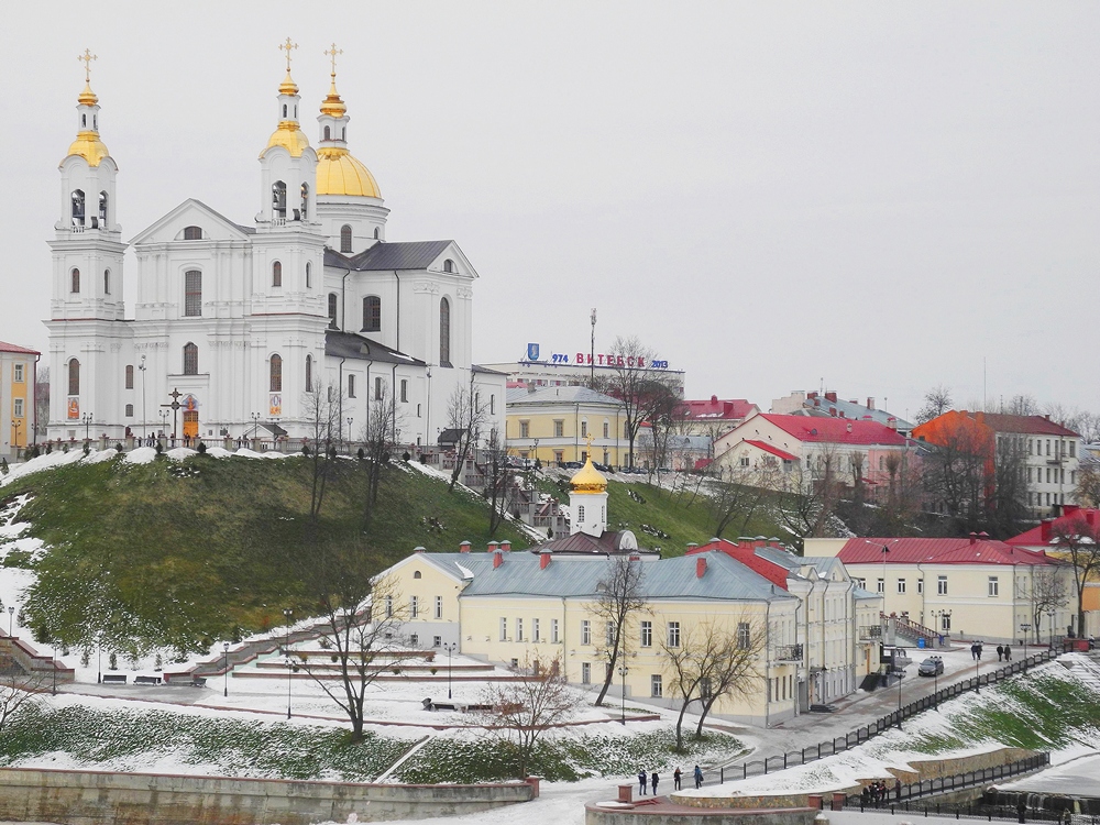 Вітебськ, Улица Комиссара Крылова, 9; Улица Толстого, 15