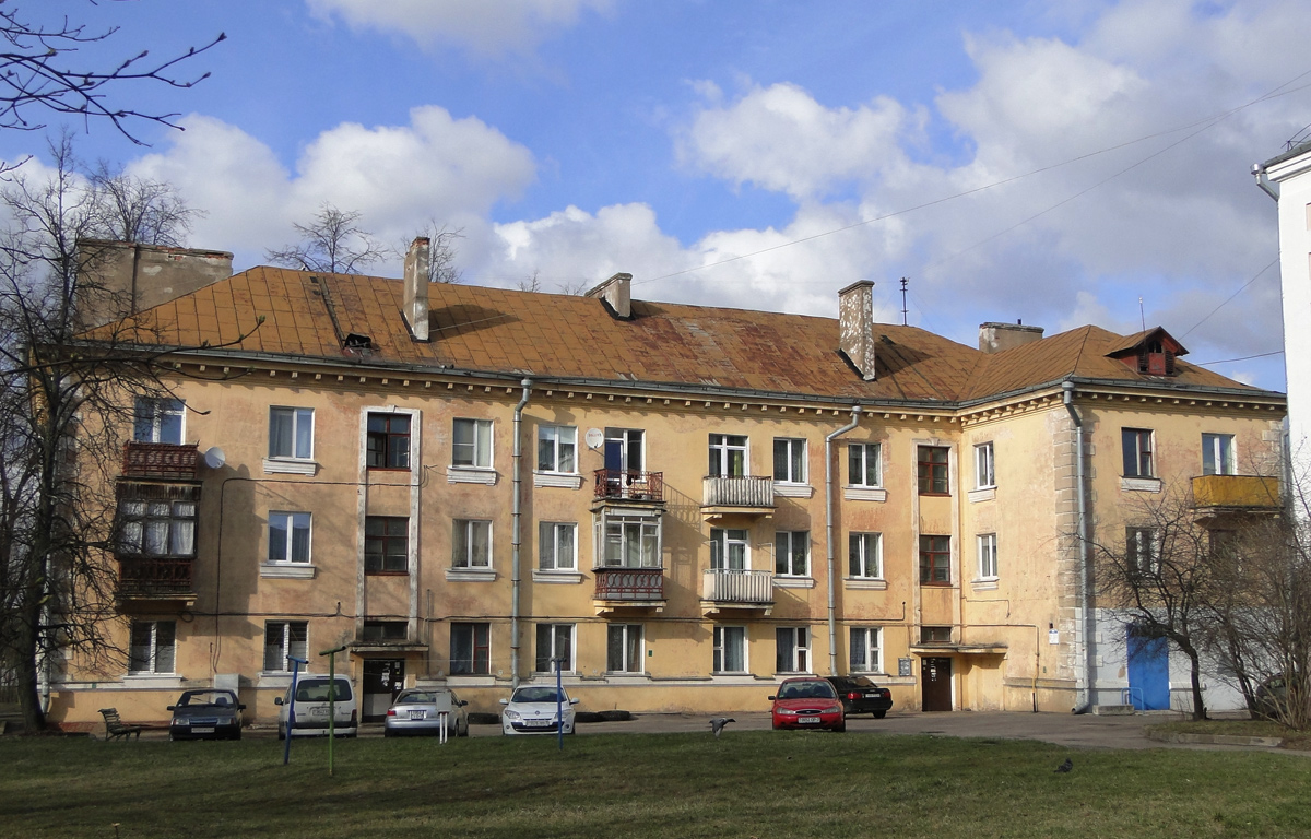 Минск, Улица Клумова, 11 / Стахановская улица, 2