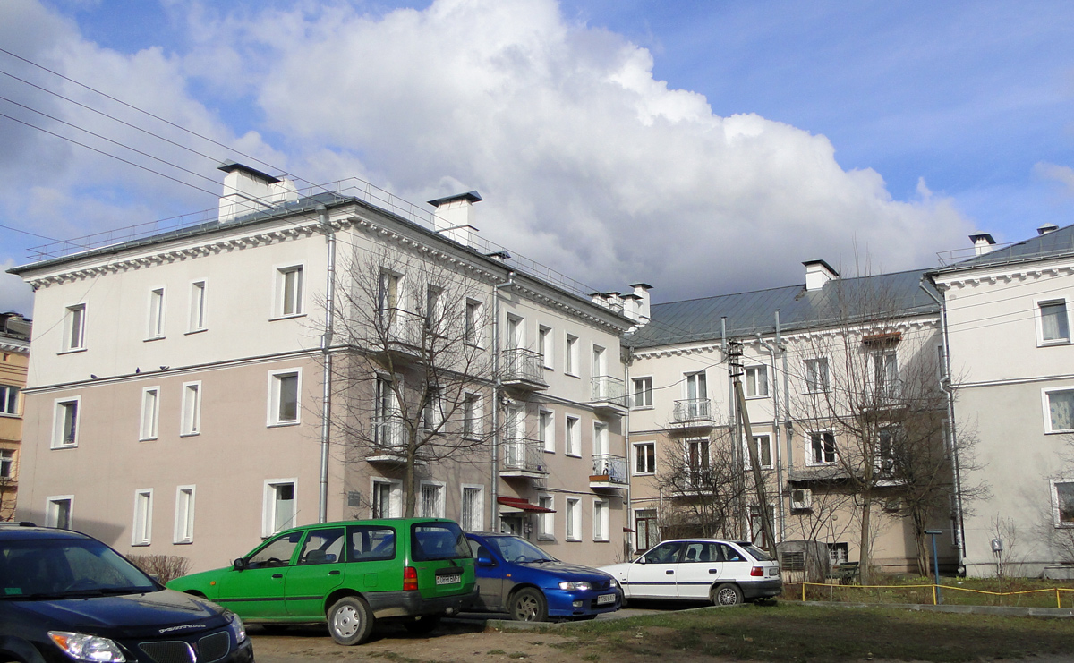 Минск, Улица Олега Кошевого, 6 / Улица Чеботарёва, 1