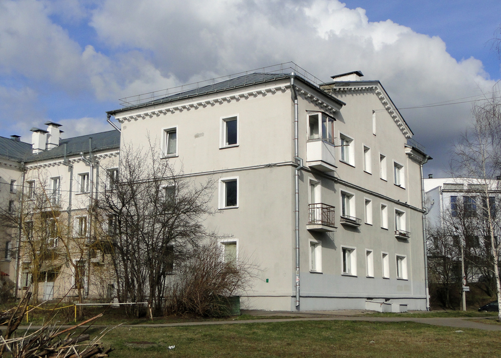 Минск, Улица Олега Кошевого, 6 / Улица Чеботарёва, 1
