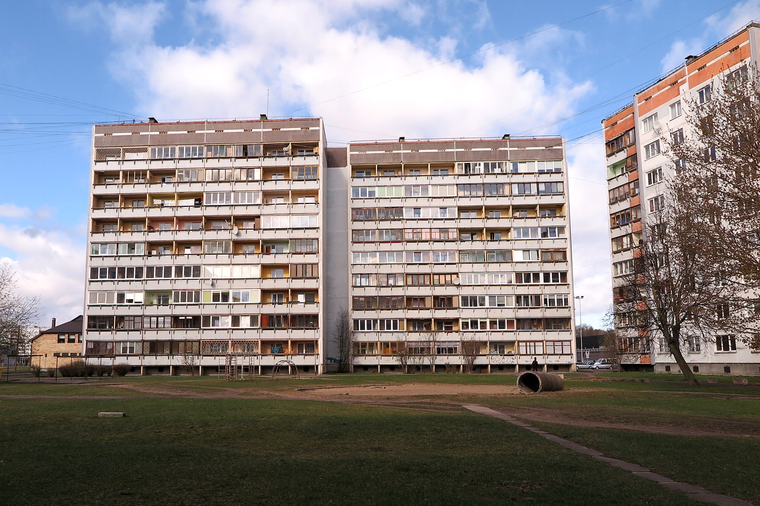 Рига, Dzeņu iela, 2