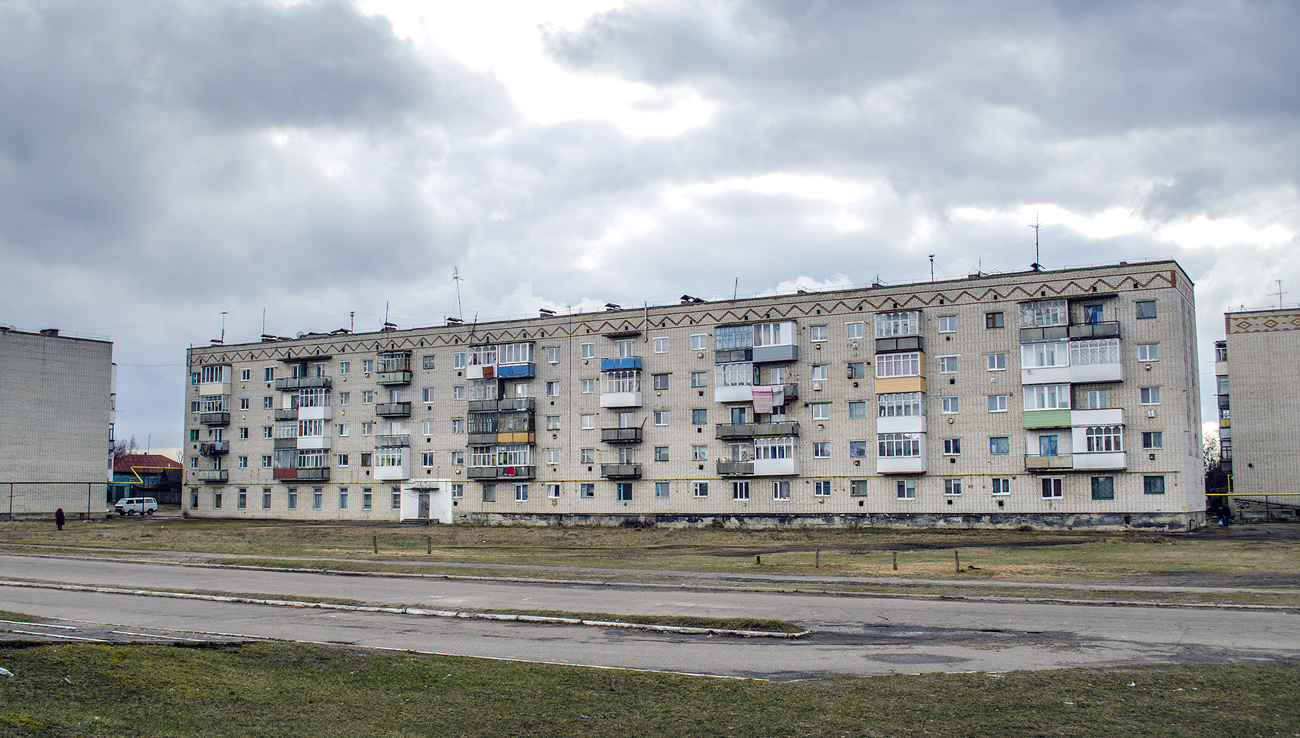 Свесса, Улица Комарова, 2