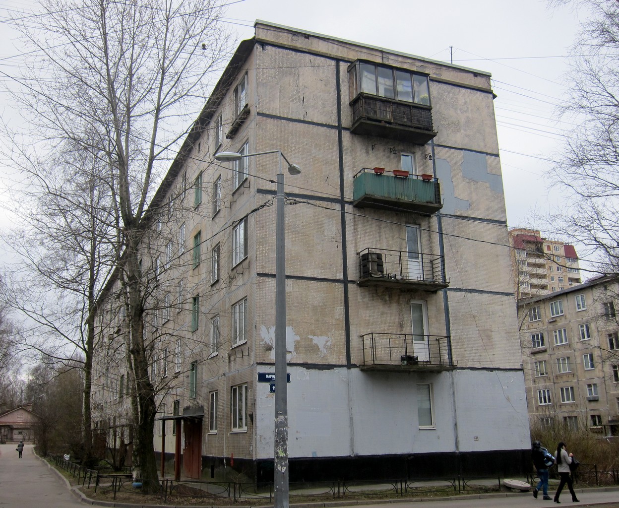 Petersburg, Народная улица, 19