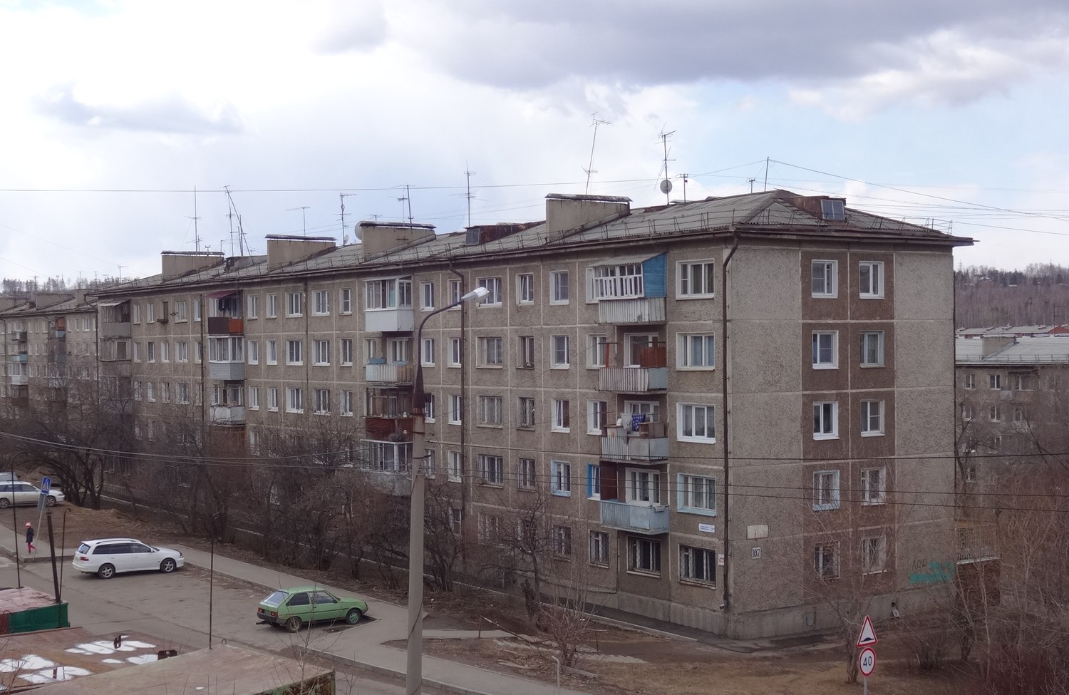 Иркутск, Микрорайон Юбилейный, 107