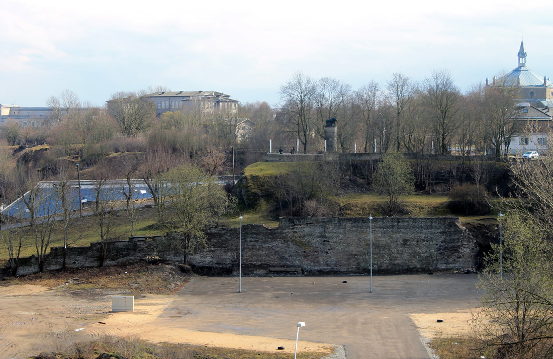 Narva, Peterburi maantee, 2