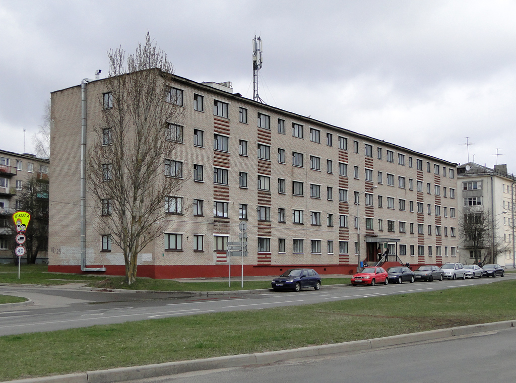Минск, Улица Кулешова, 18 / Улица Сурикова, 25