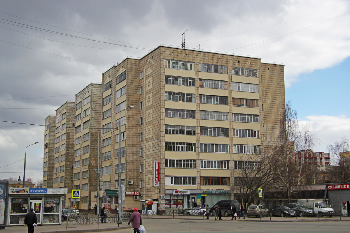 Казань, Улица Вишневского, 53 / Улица Амирхана Еники, 2