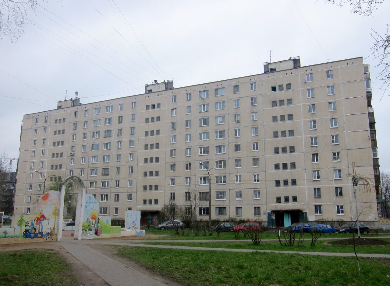 Кировск, Новая улица, 3