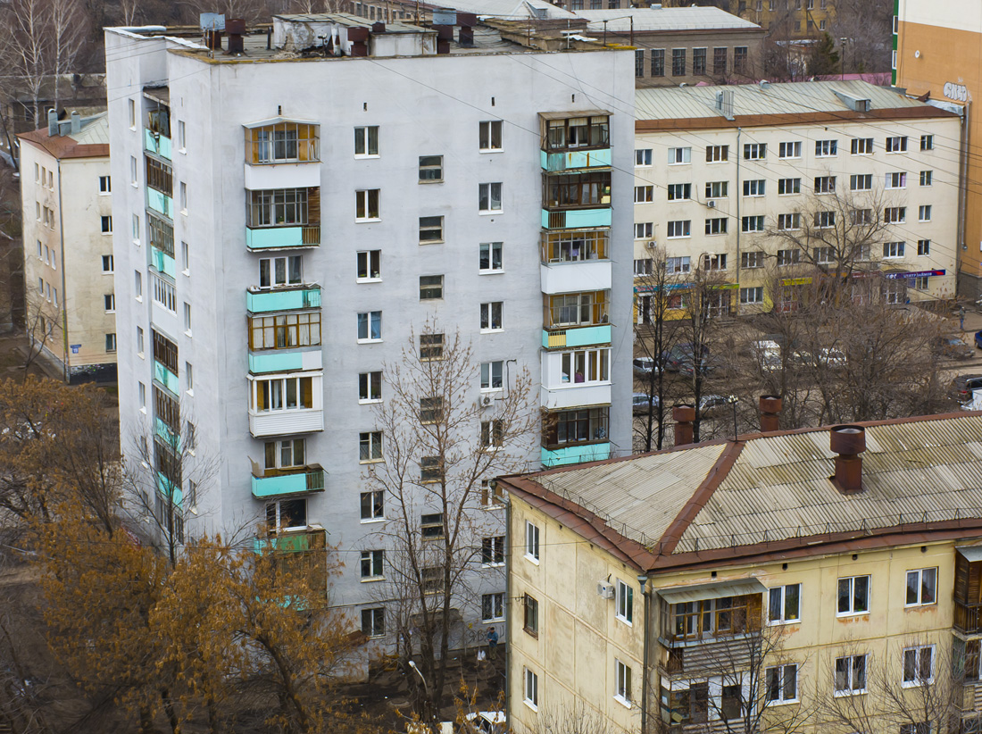 Уфа, Улица Машиностроителей, 10 / Черниковская улица, 53