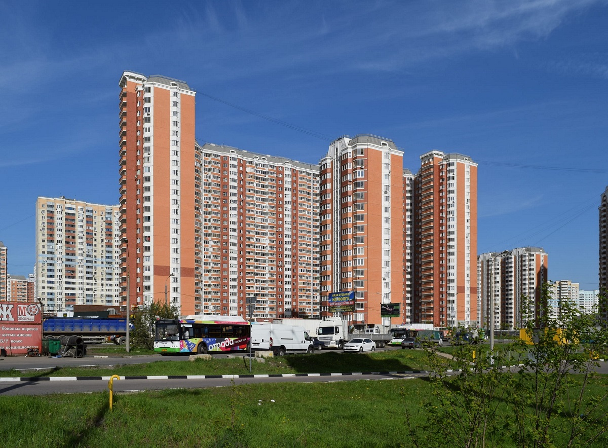 Красногорск, Ильинский бульвар, 2А; Красногорский бульвар, 3