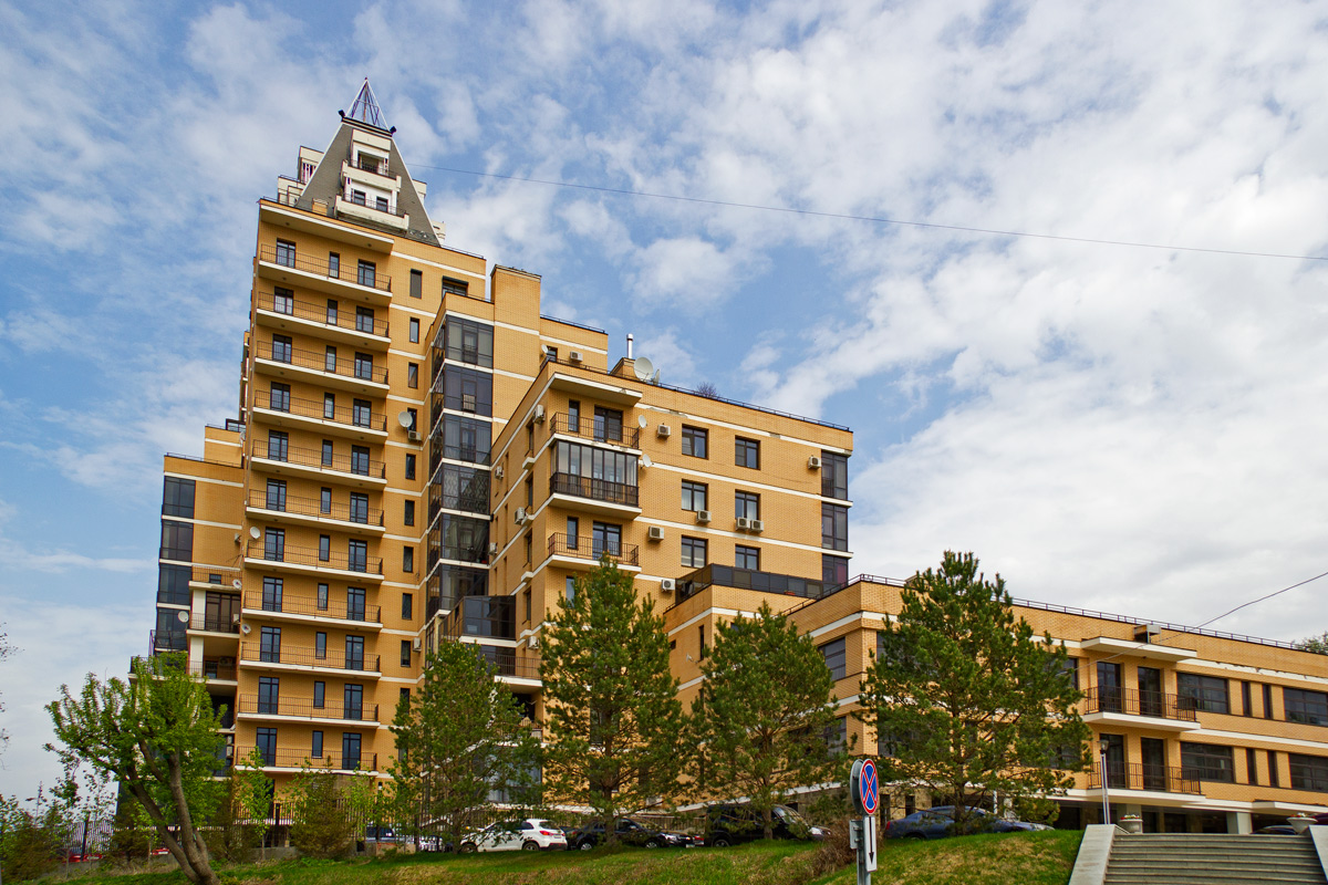 Kaasan, Улица Толстого, 14А