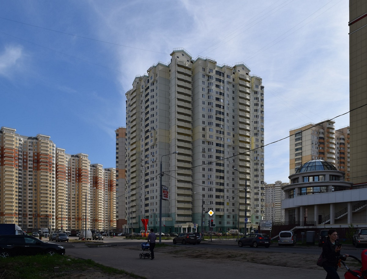 Красногорск, Подмосковный бульвар, 14