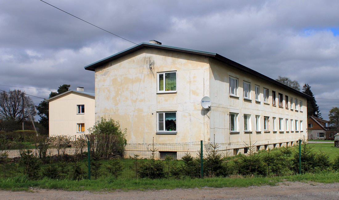 Хальяла, Tallinna maantee, 5; Tallinna maantee, 7