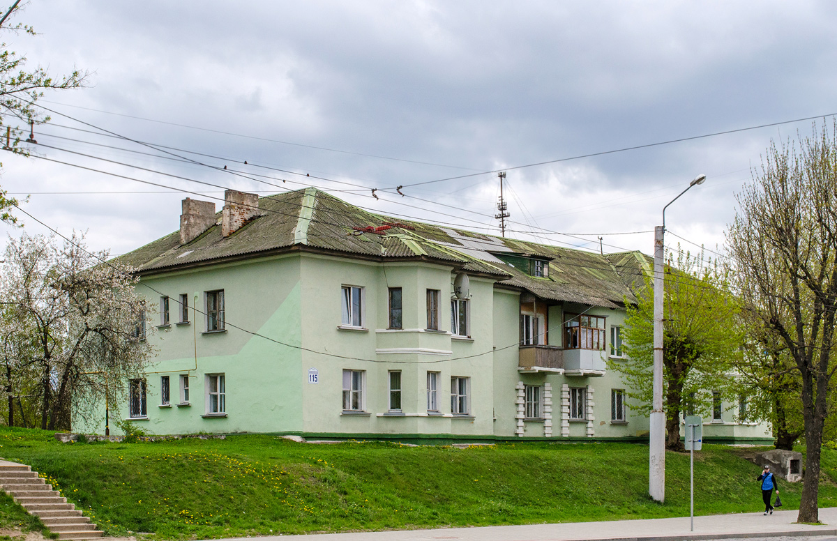 Могилёв, Первомайская улица, 113 / Переулок Крупской, 1