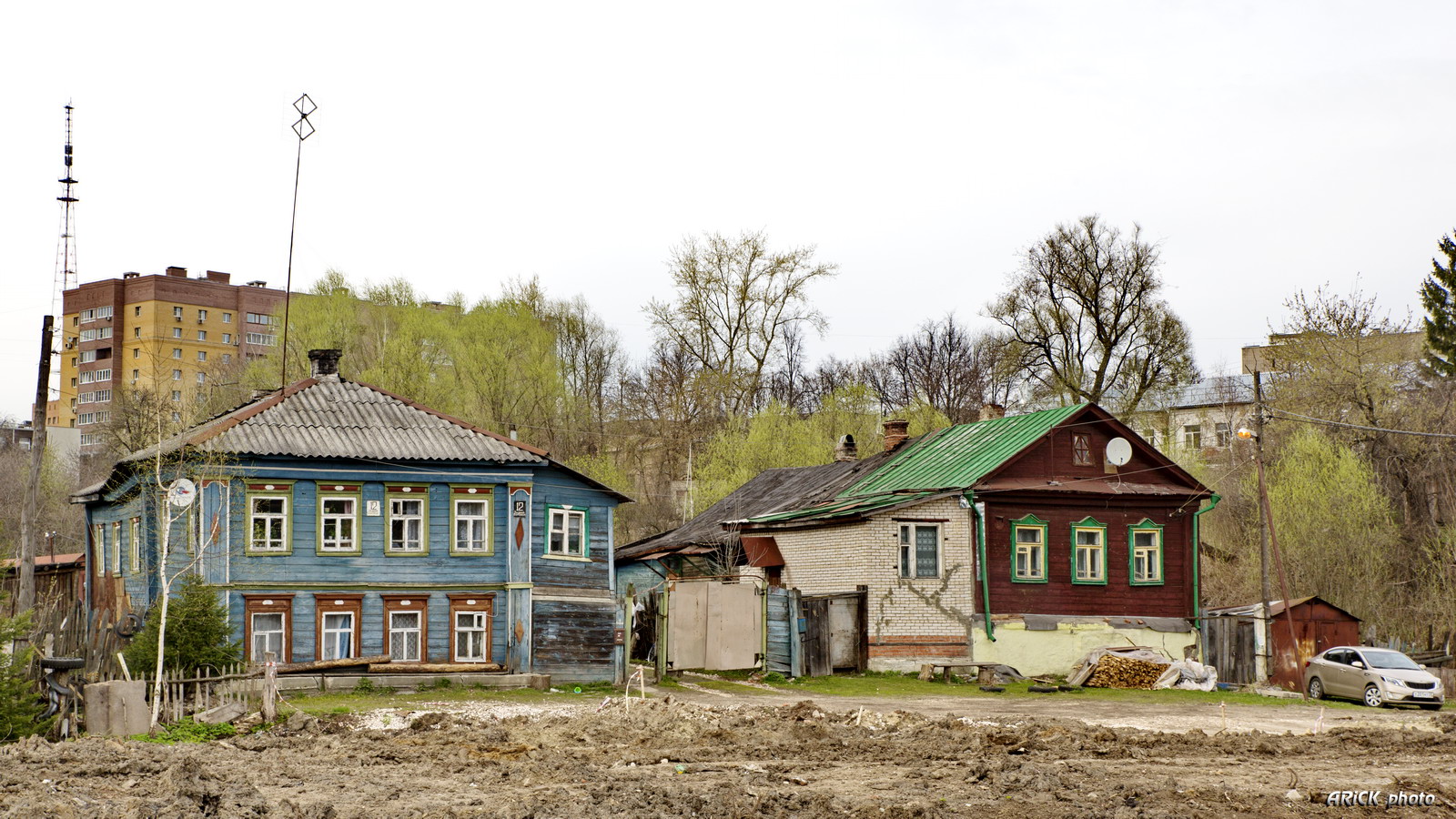 Владимир, Улица Задний Боровок, 12; Улица Задний Боровок, 10
