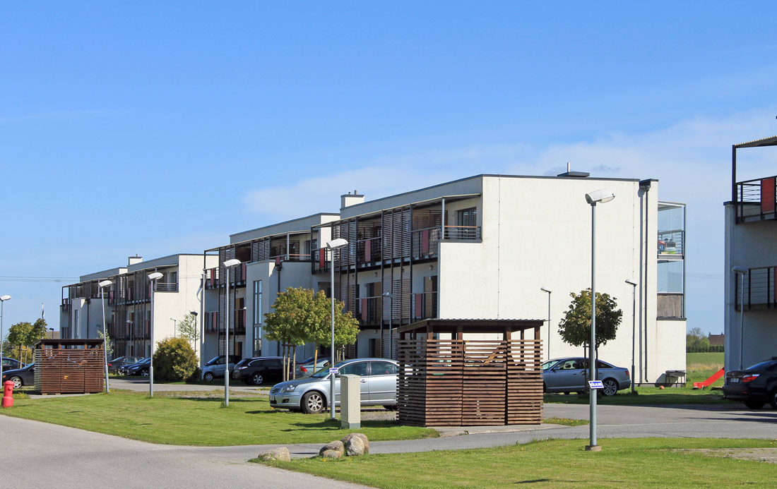 Пеетри, Vahtra tee, 4; Vahtra tee, 6