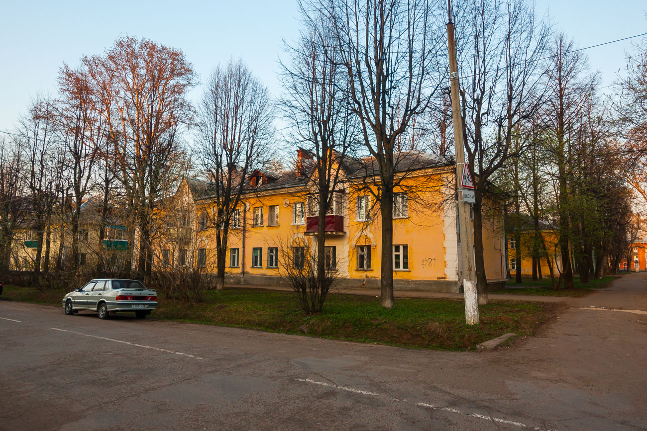 Глазов, Школьная улица, 3