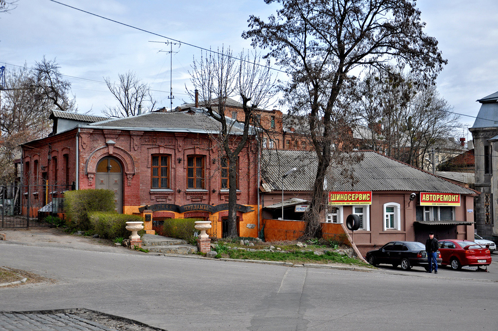 Харьков, Театральный переулок, 25; Театральный переулок, 21-23