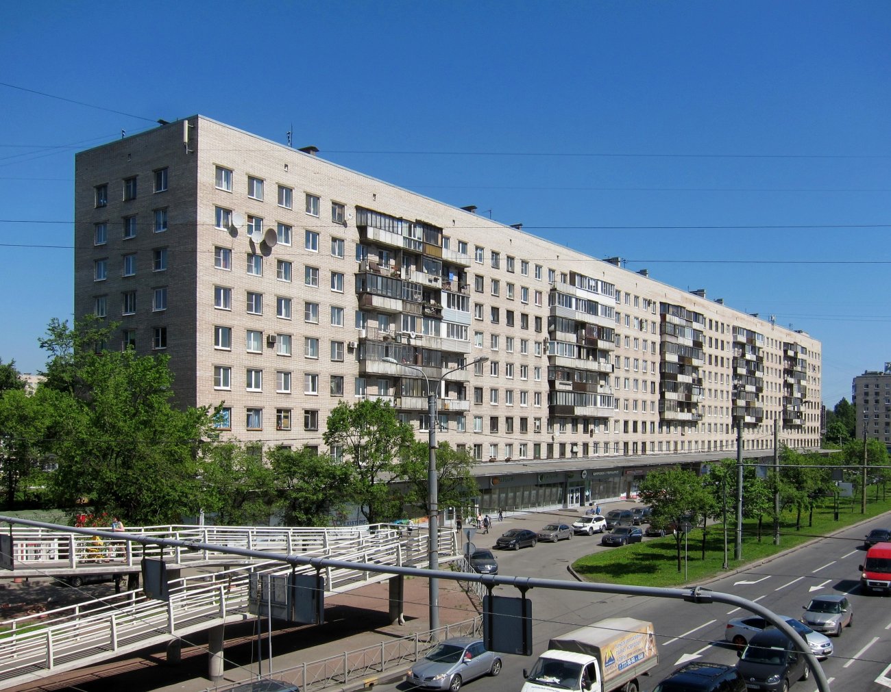 Санкт-Пецярбург, Проспект Славы, 16