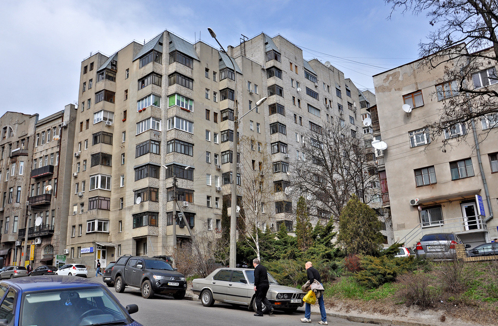 Харьков, Садовая улица, 1
