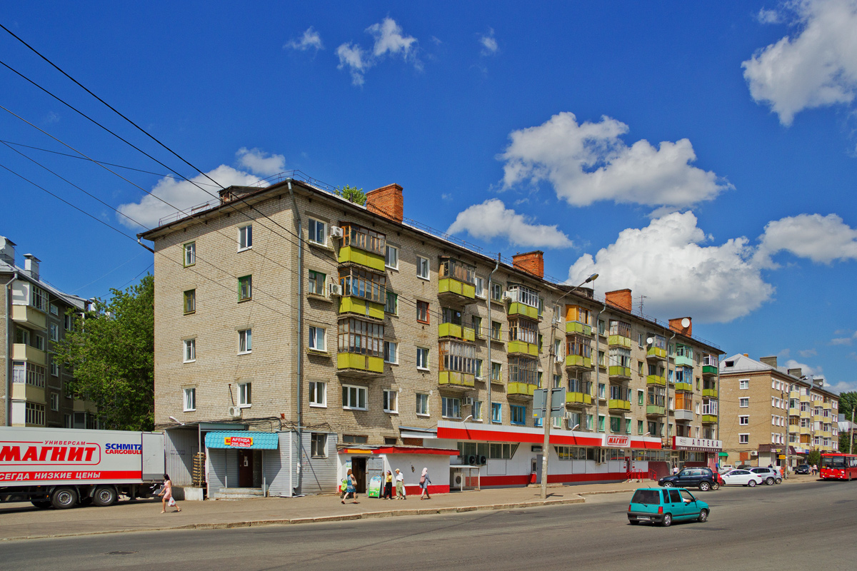 Казань, Даурская улица, 21 / Улица Карбышева, 9