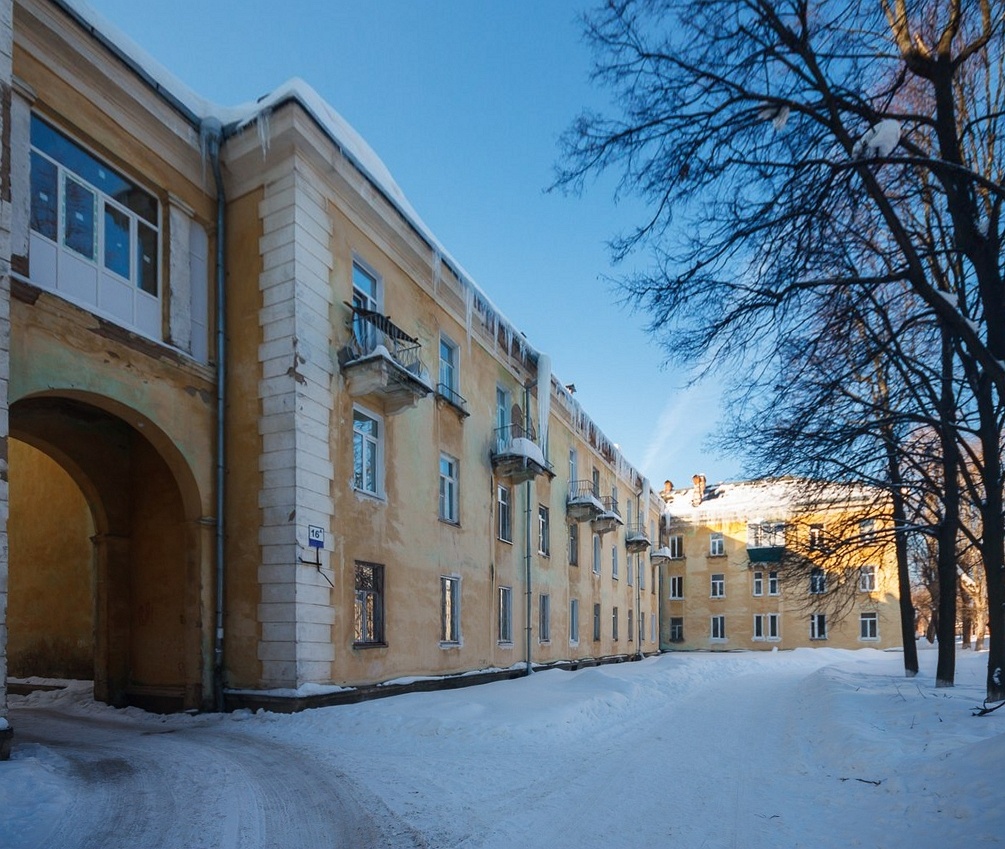 Глазов, Комсомольская улица, 16А