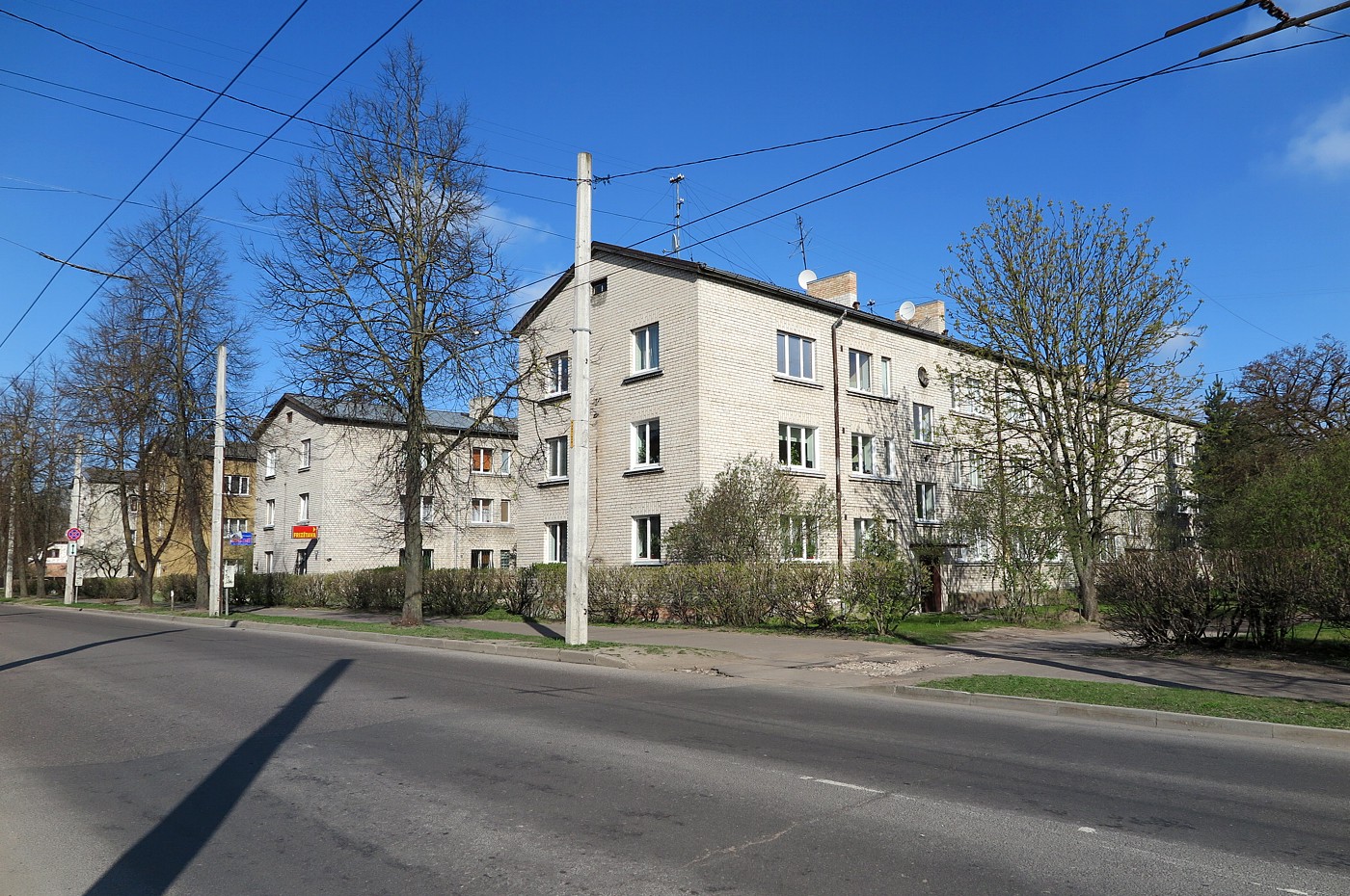 Rīga, Tadaiķu iela, 8 k. 2; Tadaiķu iela, 8 k. 1