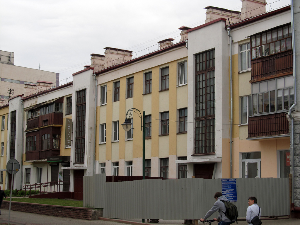 Могилёв, Пионерская улица, 34 / Улица Будённого, 15