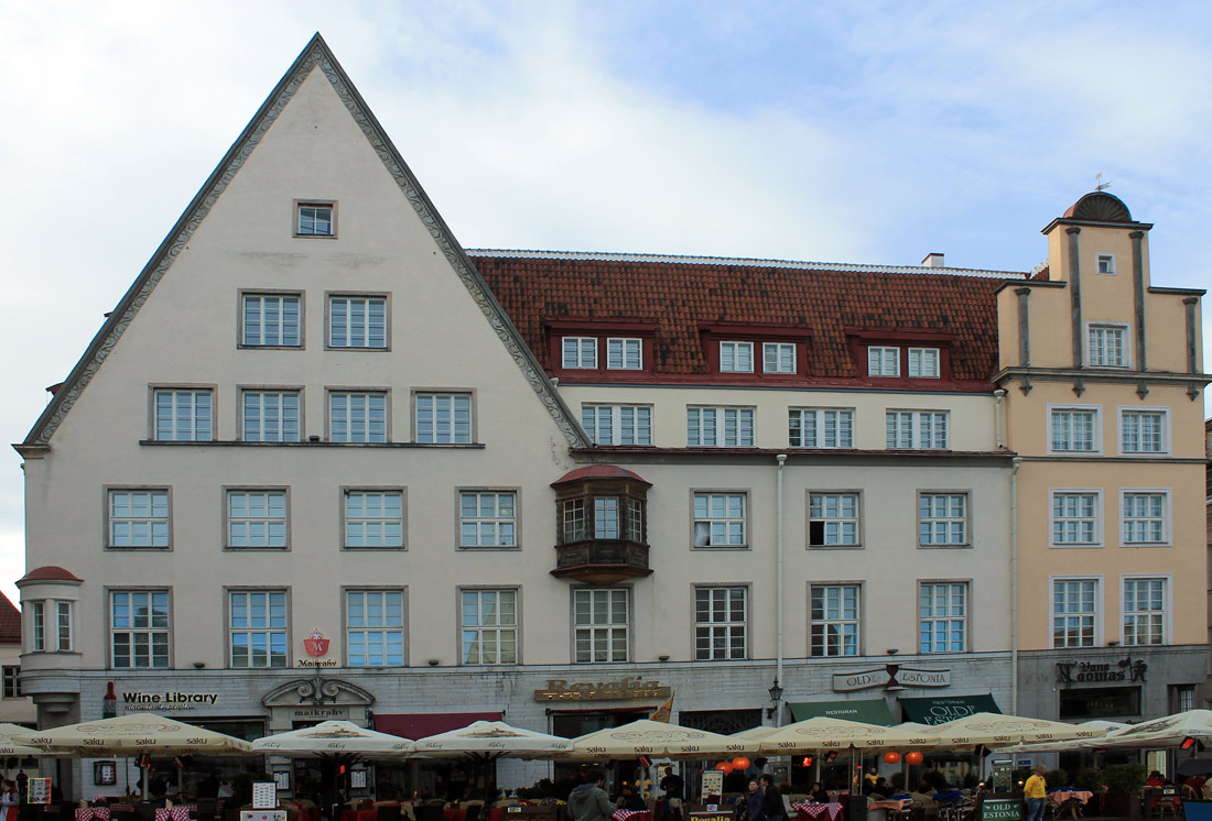 Tallinn, Kinga, 6 / Mündi, 3 / Pikk, 12 / Raekoja plats, 8
