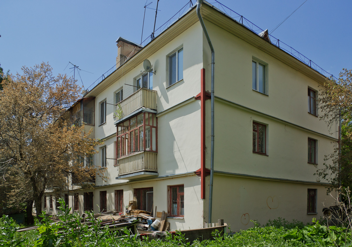 Казань, Улица Аделя Кутуя, 82 корп. 1