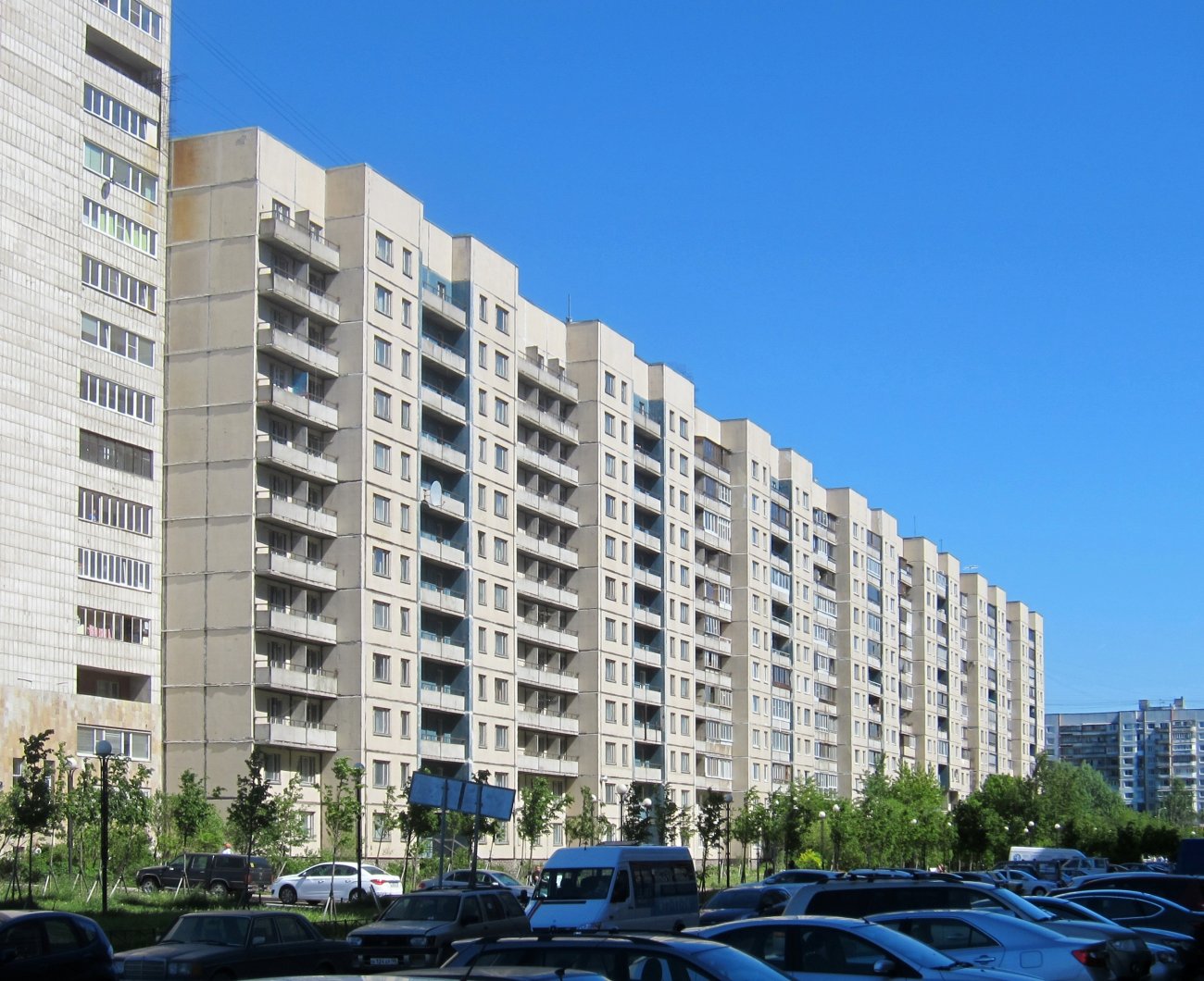 Санкт-Петербург, Капитанская улица, 3; Улица Кораблестроителей, 36 корп. 1
