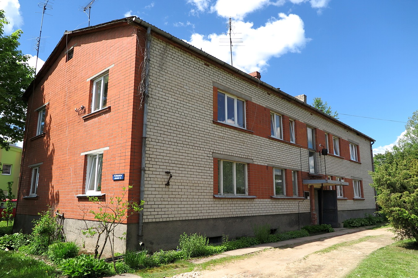 Добеле, Graudu iela, 1A