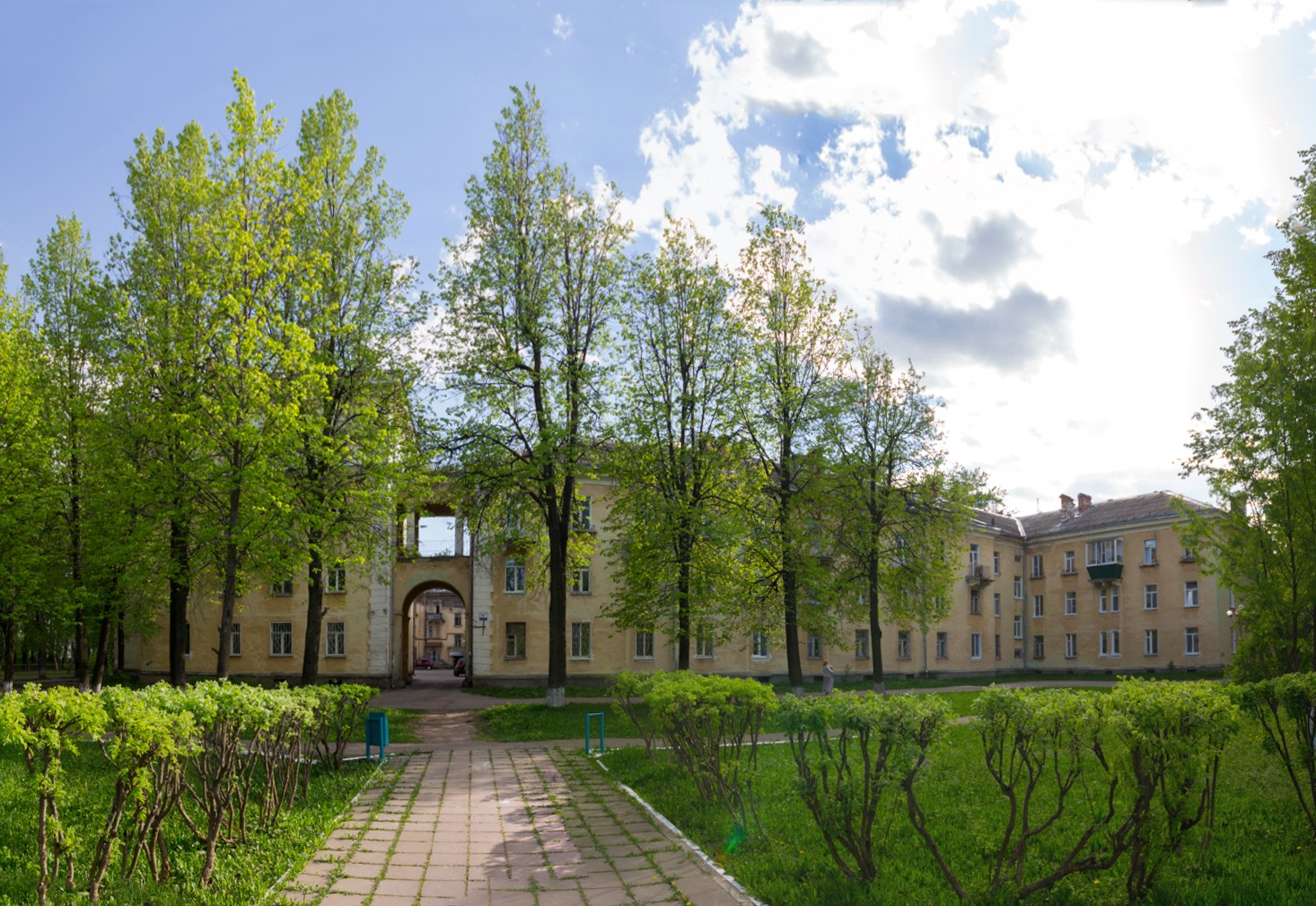 Глазов, Комсомольская улица, 16А; Комсомольская улица, 16