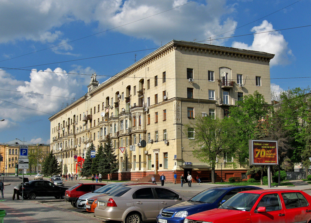 Харьков, Университетская улица, 9 / Спартаковский переулок, 3