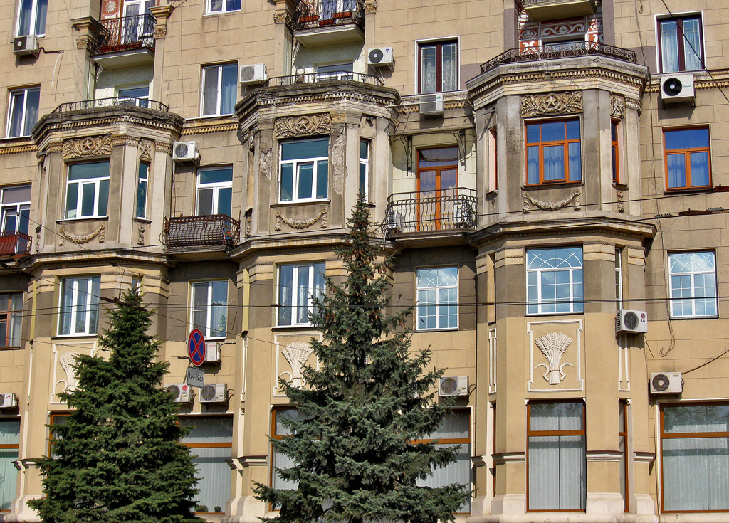 Харьков, Университетская улица, 9 / Спартаковский переулок, 3