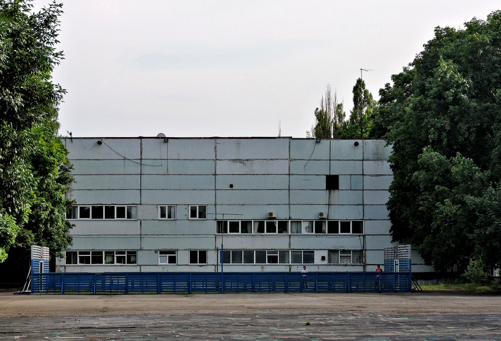 Харьков, Проспект Героев Харькова, 244 / бульвар богдана хмельницкого, 1