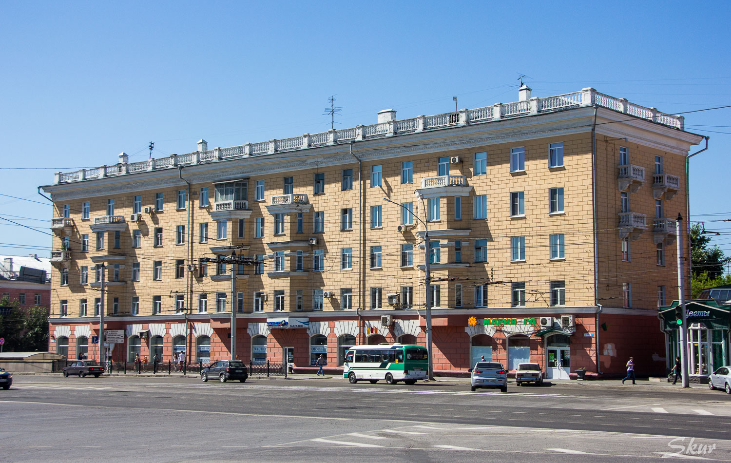 Барнаул, Проспект Ленина, 87 / Проспект Строителей, 2