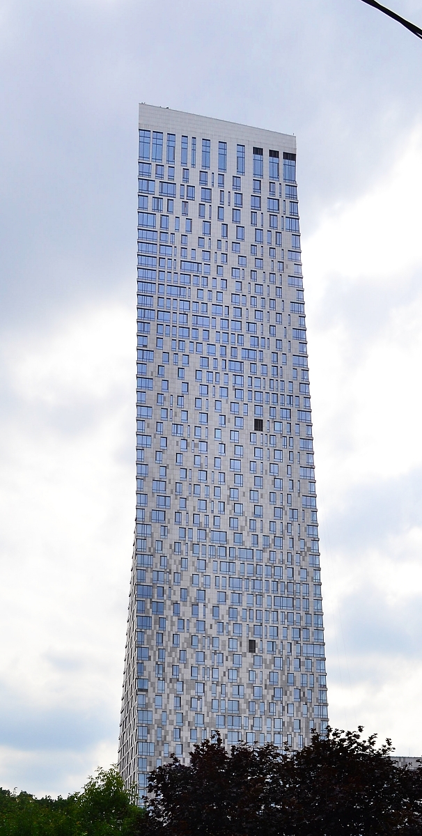 Москва, Мосфильмовская улица, 8