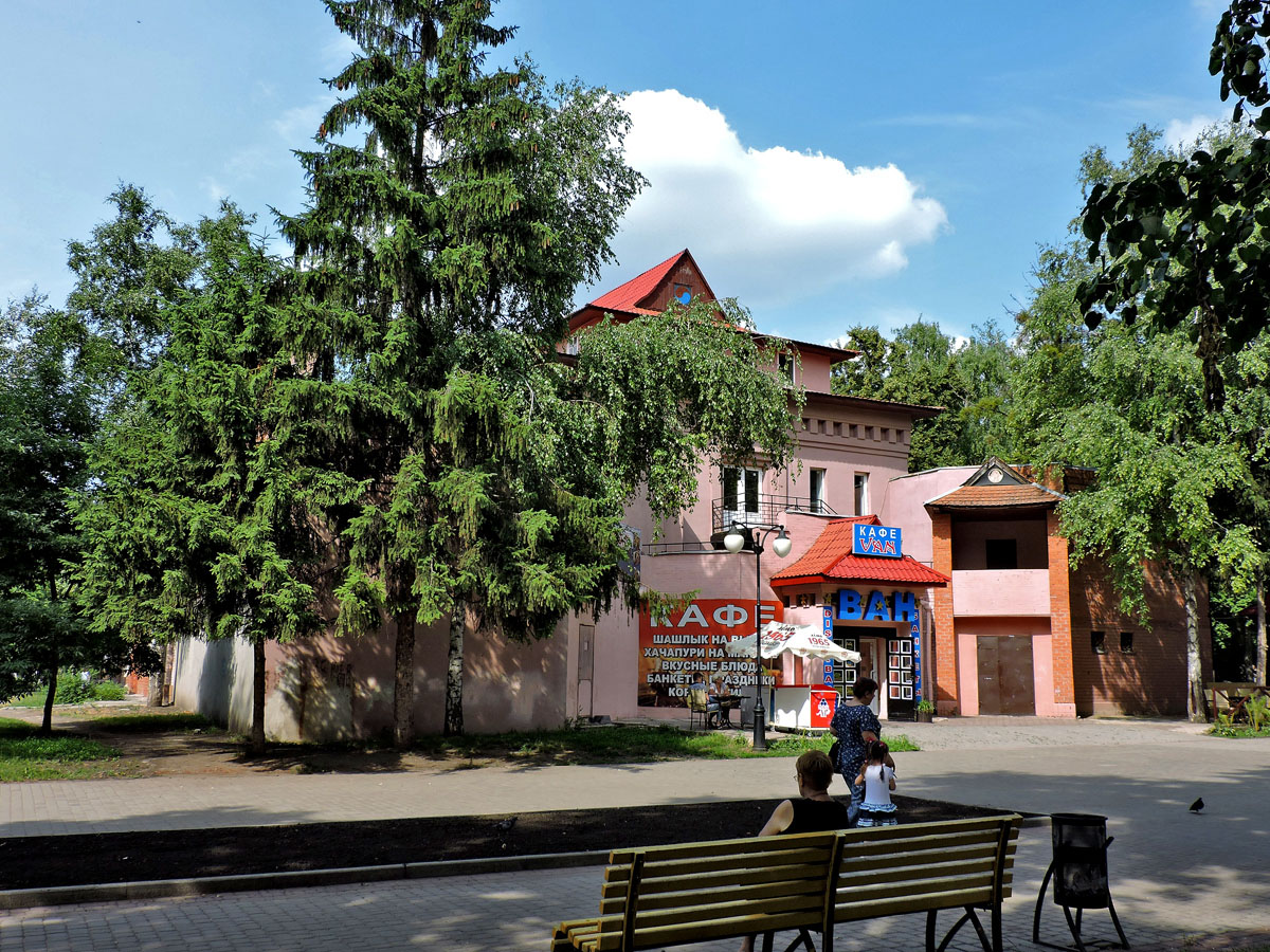 Харьков, Бульвар Юрьева, 2