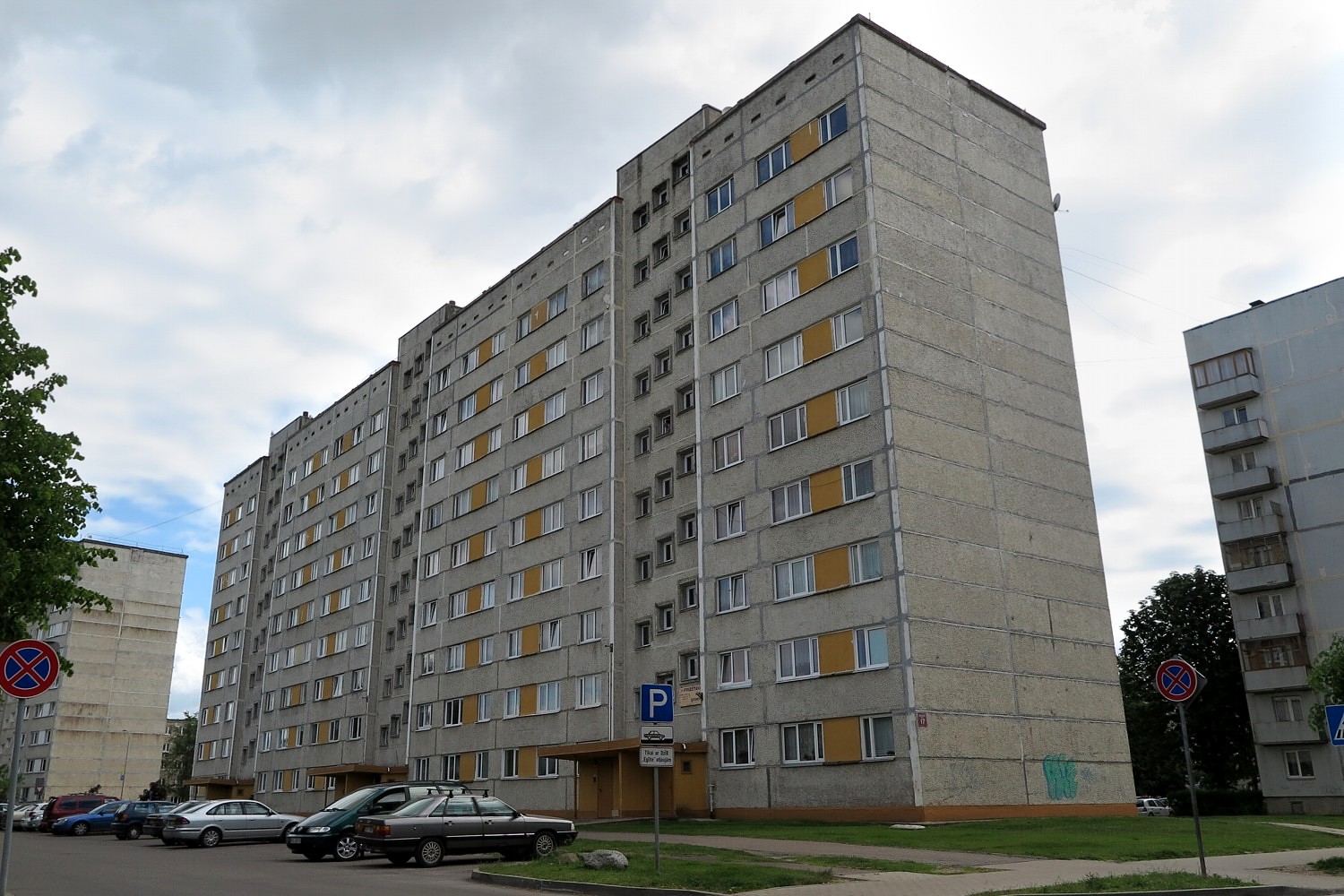 Саласпилс, Skolas iela, 17