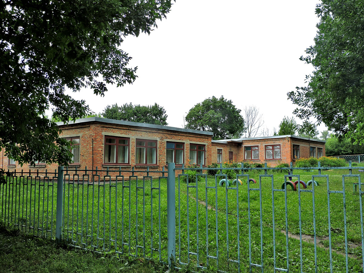 Харьковский район, прочие н.п., пос. Фрунзе, Фрунзенская улица, 7