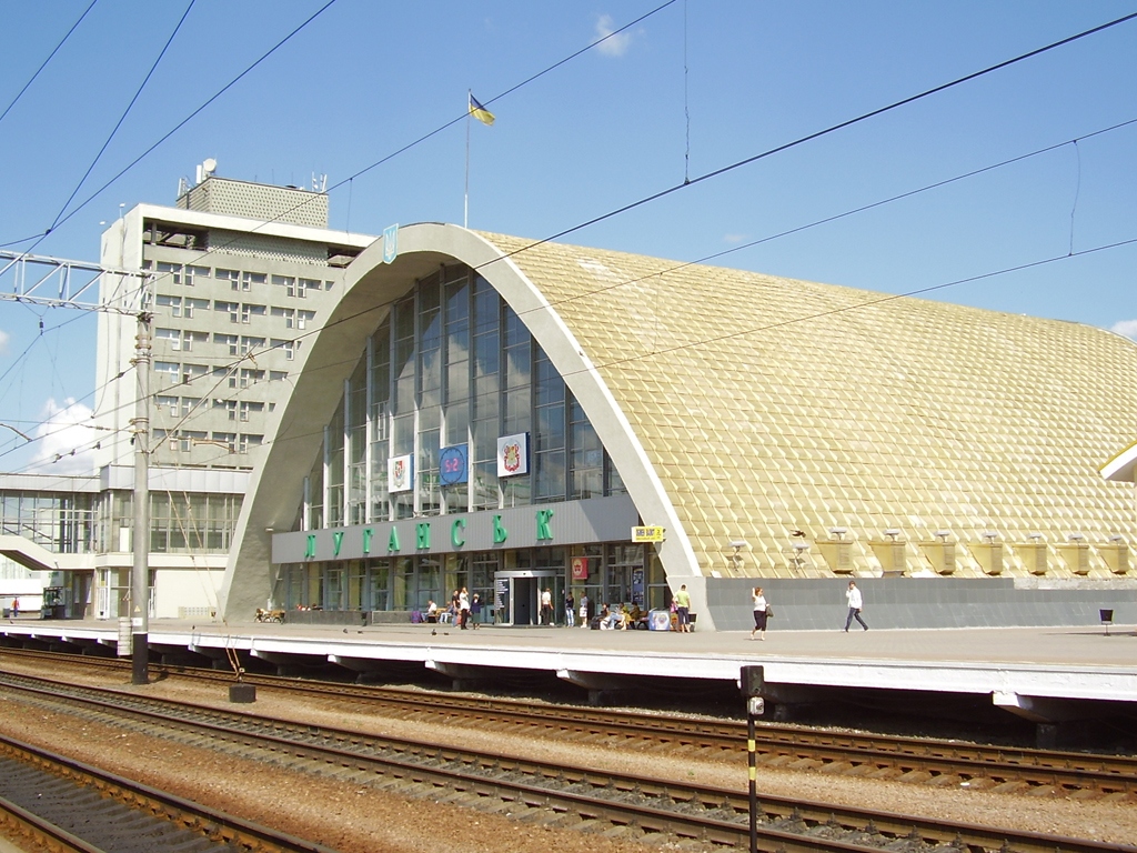 Луганск, Улица Виктора Пятёркина, 6