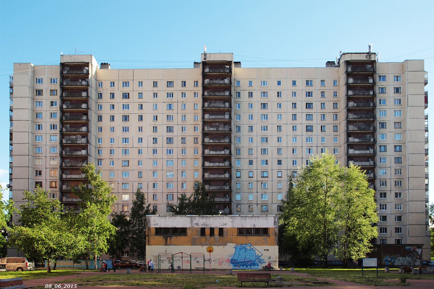 Санкт-Петербург, Проспект Луначарского, 108 корп. 1; Улица Черкасова, 2 корп. 2