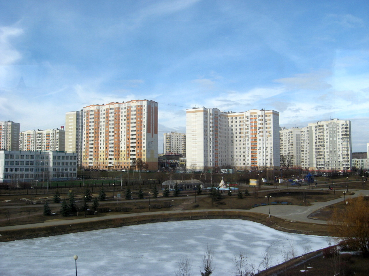 Moskau, Улица Адмирала Лазарева, 19 корп. 1; Улица Адмирала Лазарева, 19; Улица Адмирала Лазарева, 16