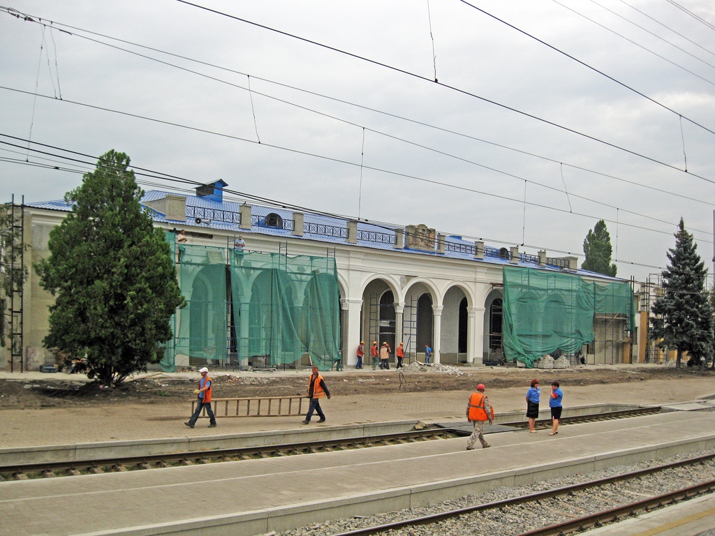 Слов'янськ, Привокзальная улица, 1